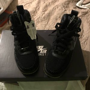 New never worn Nike Air Force 1 duck boots